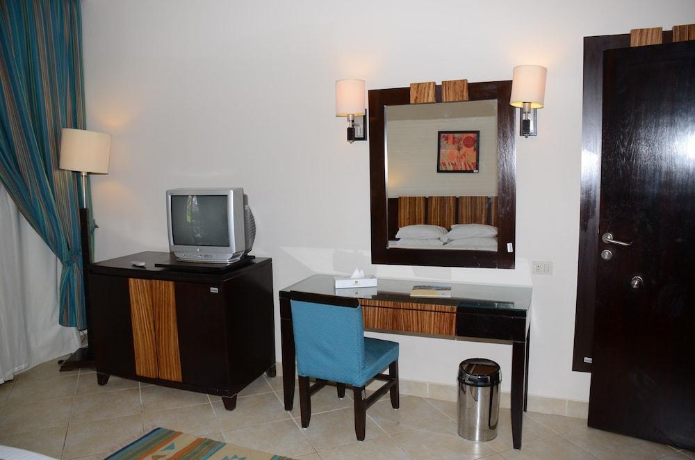 Rehana Sharm Resort - Aquapark & Spa - Couples And Family Only -Premium Ultra All-Inclusive 24H Buitenkant foto
