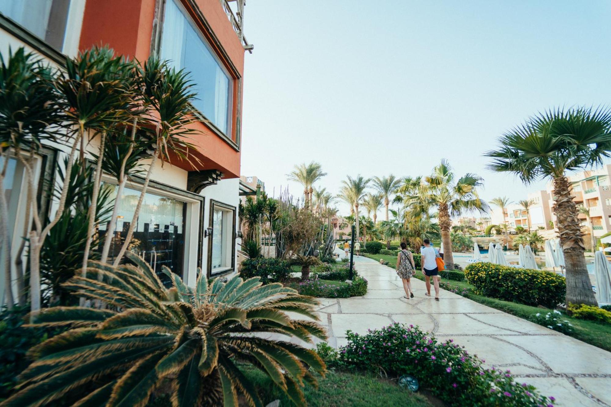 Rehana Sharm Resort - Aquapark & Spa - Couples And Family Only -Premium Ultra All-Inclusive 24H Buitenkant foto
