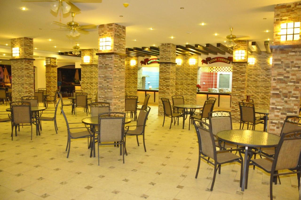 Rehana Sharm Resort - Aquapark & Spa - Couples And Family Only -Premium Ultra All-Inclusive 24H Buitenkant foto