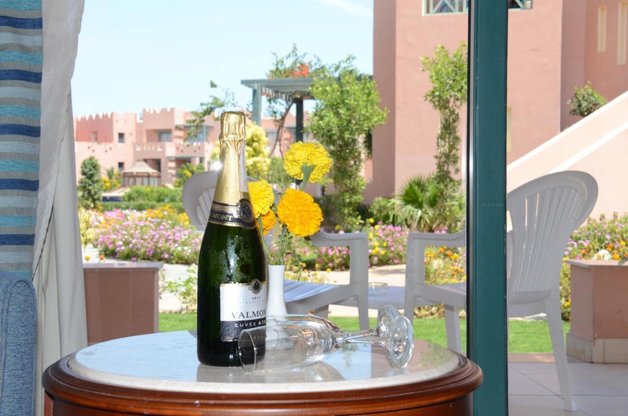 Rehana Sharm Resort - Aquapark & Spa - Couples And Family Only -Premium Ultra All-Inclusive 24H Buitenkant foto
